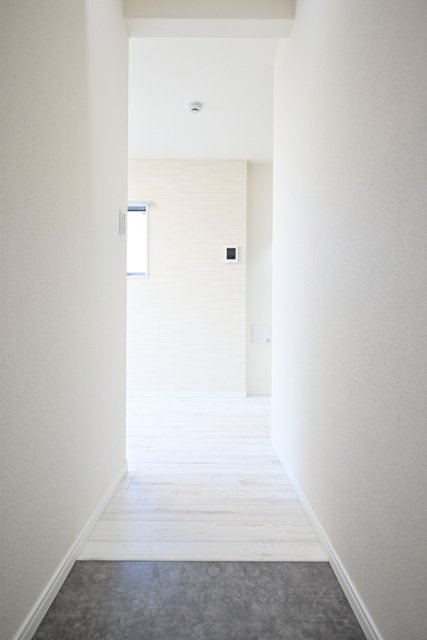 フォレスト西新井3階 玄関