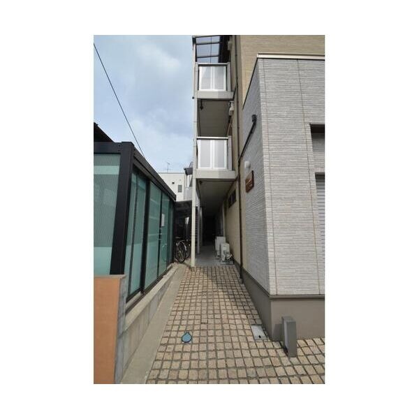 クラージュ・MORI エントランス