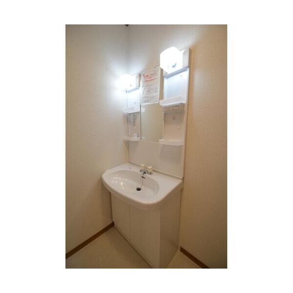 蒲生本町貸家1号室 洗面