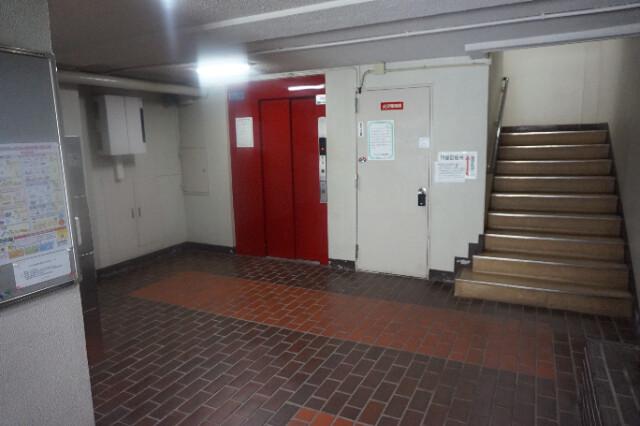 ニューハイム角重(E-093) エントランス