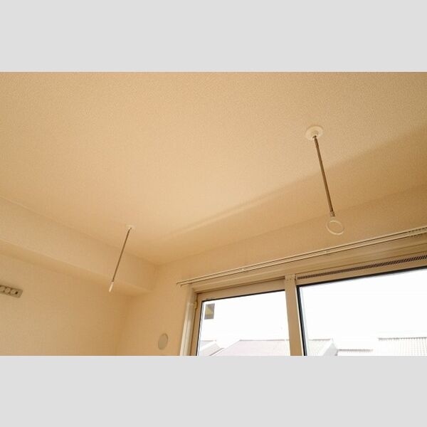 ルーエ　A203号室 室内物干し