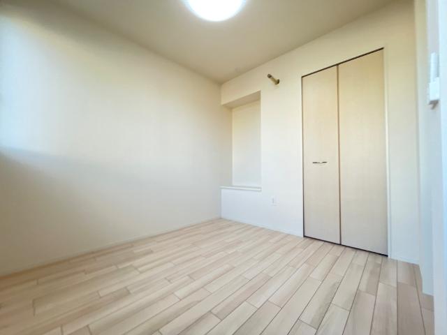 ジェメリ湘南 洋室