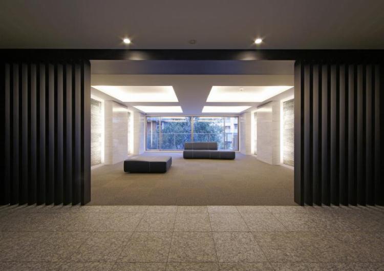 ディームス麻布狸穴町3階 エントランス