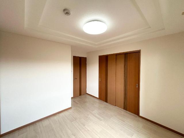 ガーデンヒルズNAKAYAMA弐番館 洋室