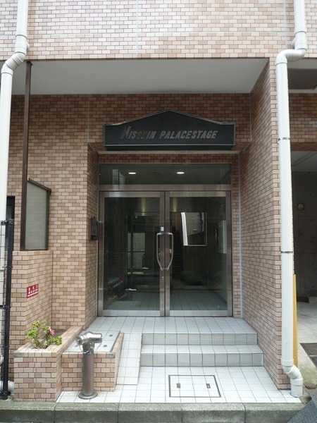 日神パレステージ阪東橋 エントランス