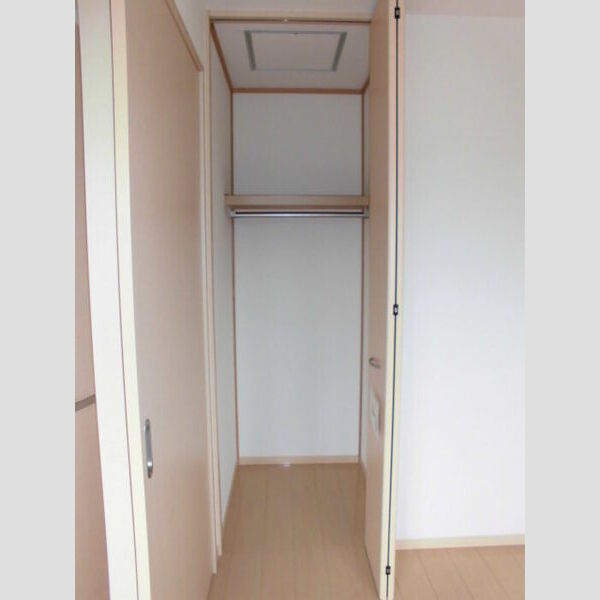 グランメール桜町　A201号室 収納