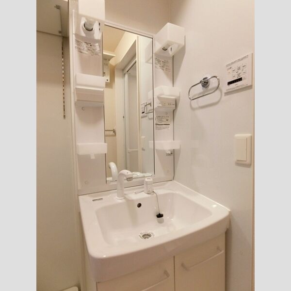ヴィラ浜見山 洗髪洗面化粧台
