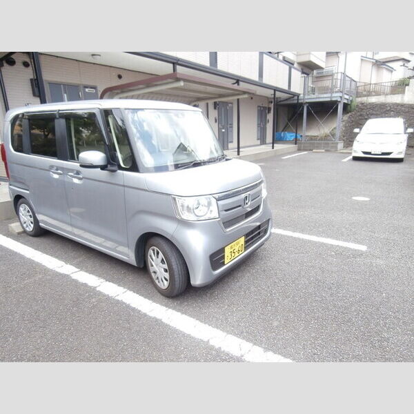 フローラハイム205号室 駐車場