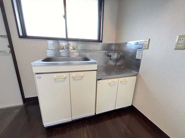 シェブロン第２ビル0202号室 キッチン