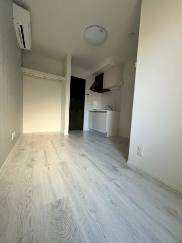 ヒルズ妙蓮寺101号室 寝室