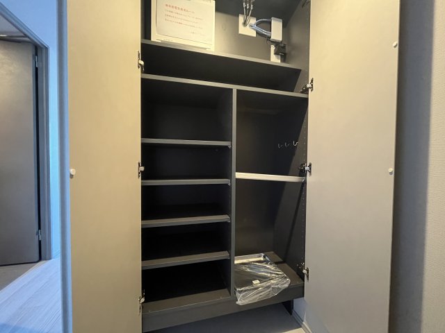 プライムメゾン千葉新町1003号室 収納