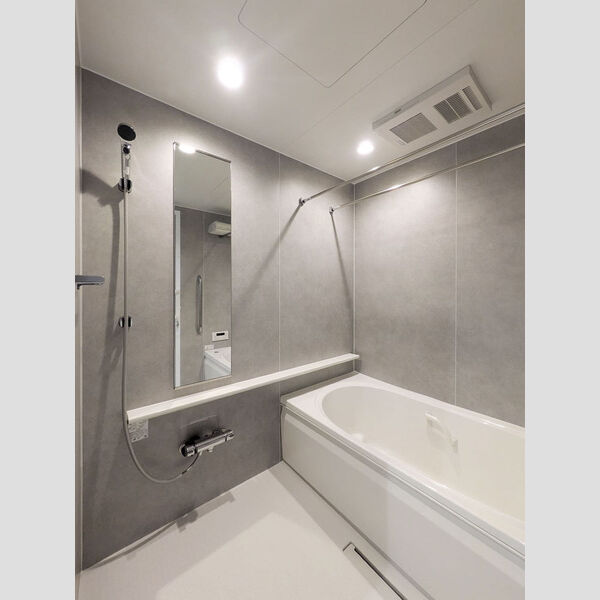 アルビオン　コート307号室 一日の疲れを癒すオートバスは追い焚き機能♪浴室乾燥機付き