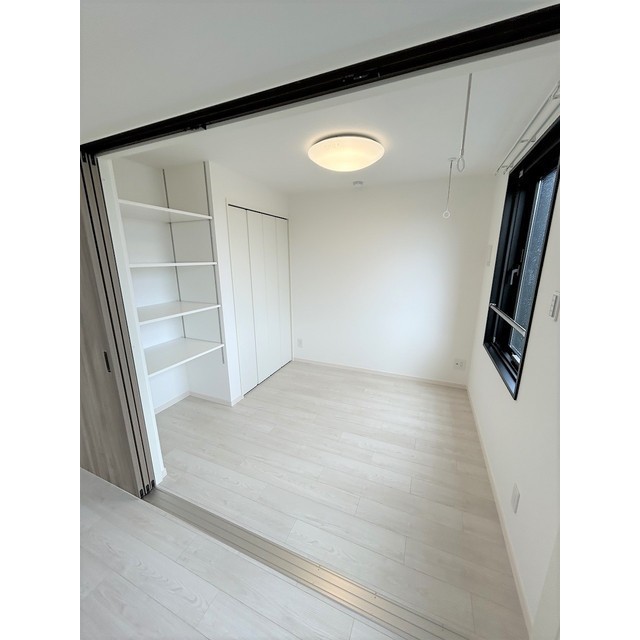 SOLASIA residence世田谷代田0403号室 リビング