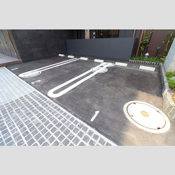 GRAND SOLEIL201号室 駐車場