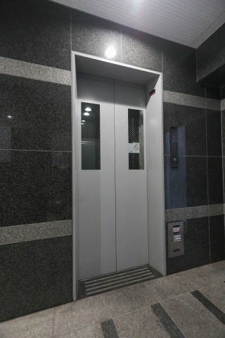 スカイコート新宿第８102号室 エレベーター