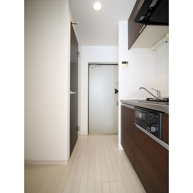 プレール・ドゥーク浅草Ⅱ601号室 廊下