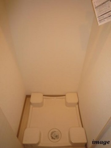 ガーラ・グランディ横濱桜木町8階 室内洗濯機置場