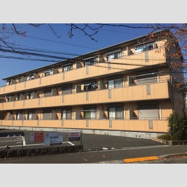 パピヨン八王子みなみ野303号室 外観