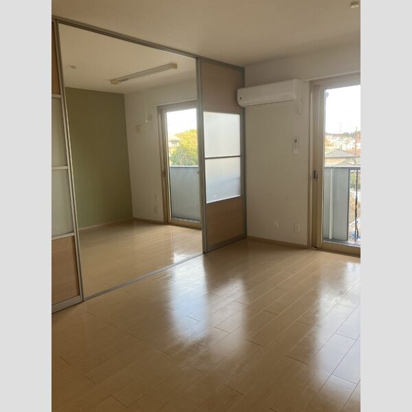 フローラ リビング