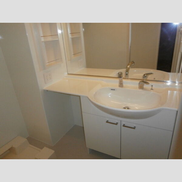 ル・コンフォール 洗髪洗面化粧台