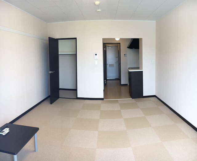 レオネクストカロータ リビング