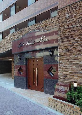 ガラ・グランディ練馬2階 おしゃれなリビングです