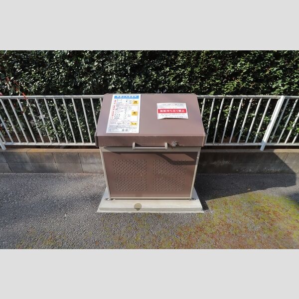 ガーデンハウスTANAKA ゴミストッカー