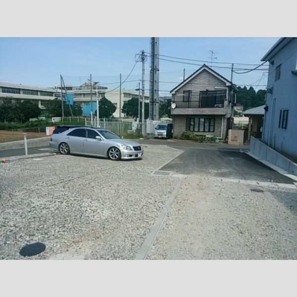 グランドソレーユⅡ 駐車場