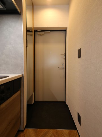 フェリシア行徳2104号室 玄関
