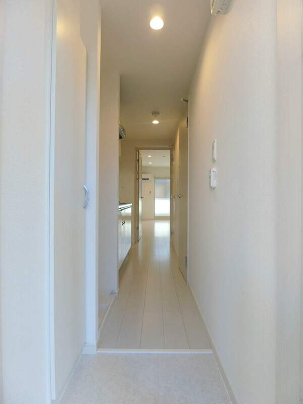 リブリ・TOYA 玄関