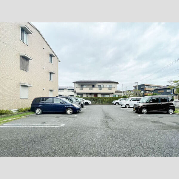 リバーパーク蒲生　C 駐車場