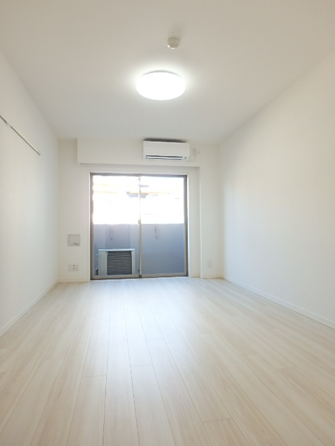 ガーラ・ヴィスタ練馬 約8.7の洋室/ハンガーレール付き/シーリングライト付き