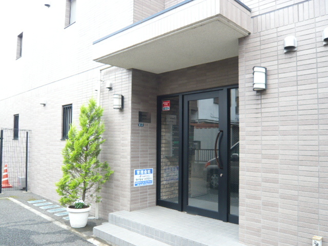 Ｓｅｎｔｉｒｅ0201号室 エントランス