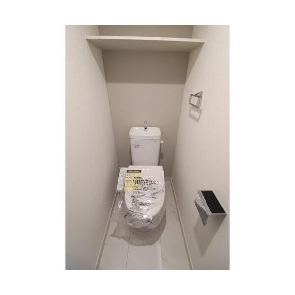 Mana港南301号室 トイレ