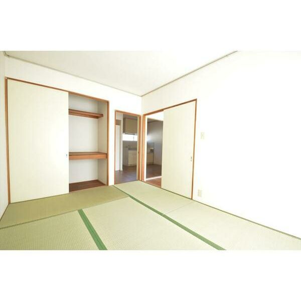 ジュネスグリーン201号室 リビング