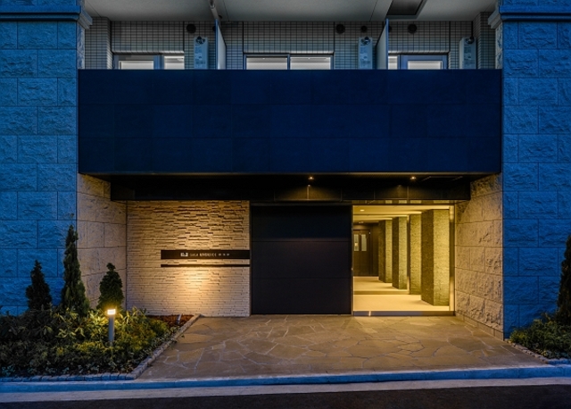 ガーラ・リバーサイド横濱南 エントランス