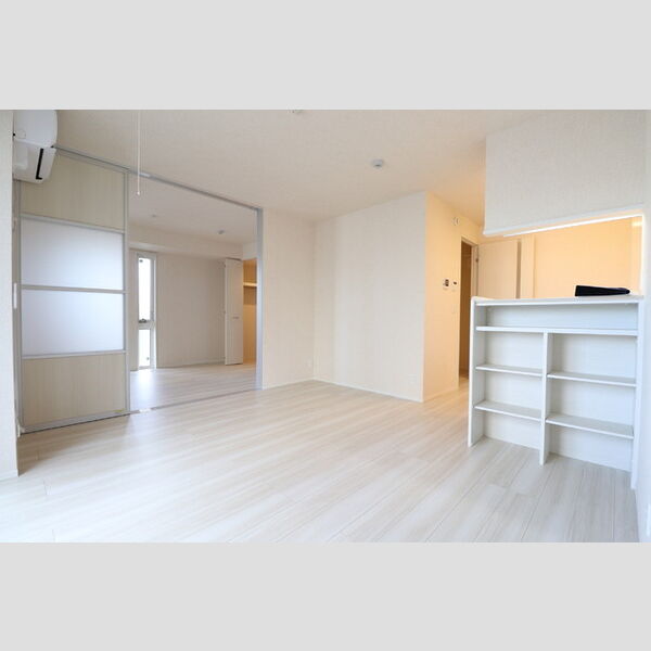 TSUBAKI　HOUSE LDK11.6帖