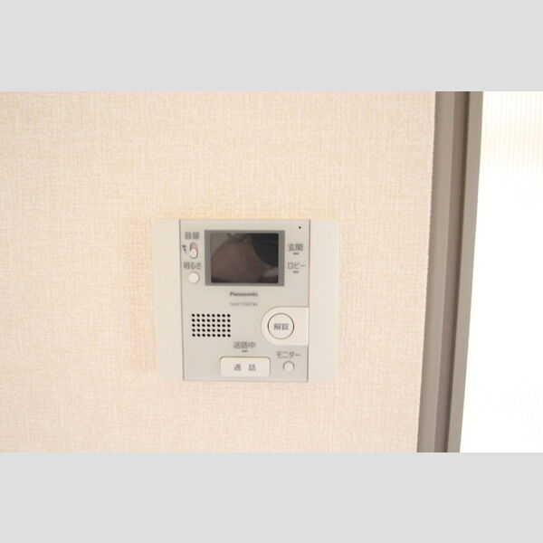 カーサニコルⅤ TVインターホンで来客チェック!