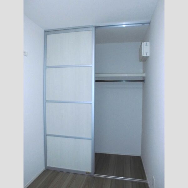 東松山エテルネル105号室 収納