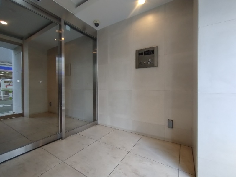 メイクスデザイン東新宿 エントランス