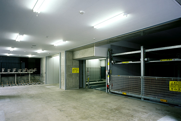 レジディア月島Ⅱ7階 駐車場