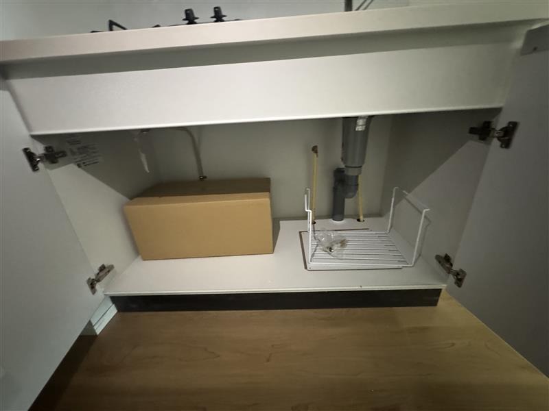 KDXレジデンス成増1階 キッチン収納 ※建築中のため他部屋の写真使用