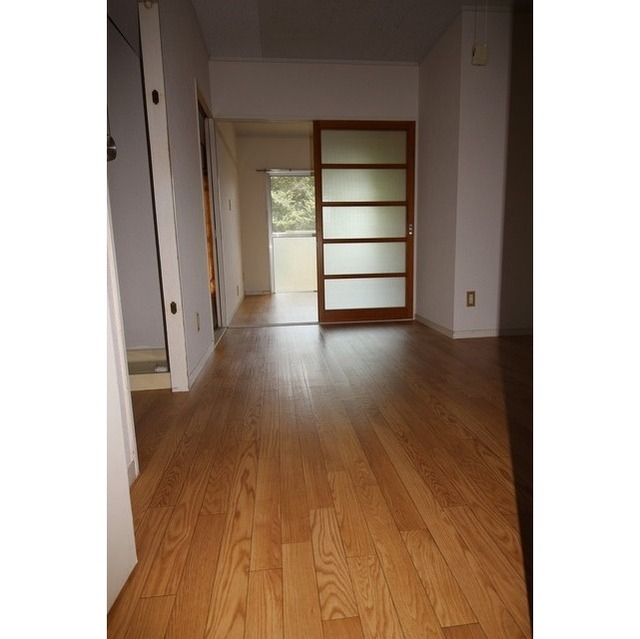 サンワパレス302号室 内観