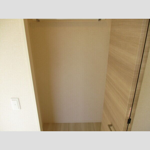 セントーリア202号室 202