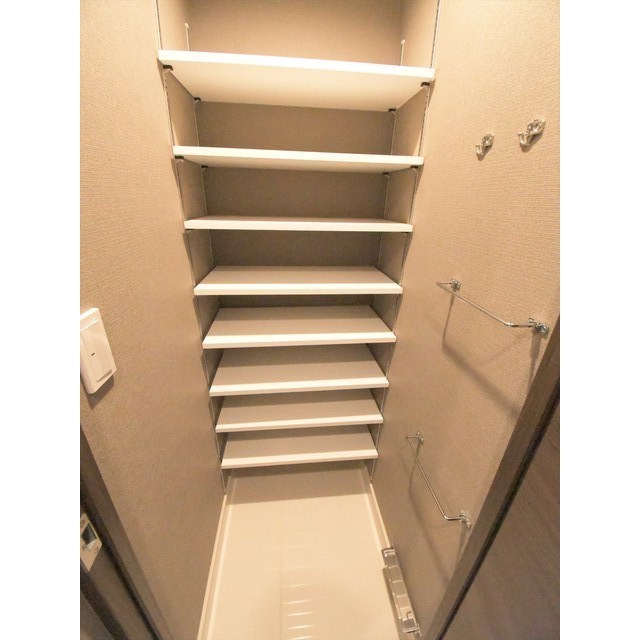 ルネサンスコート新宿余丁町0208号室 内観