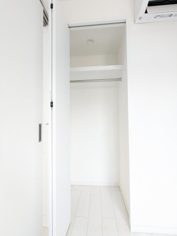 エルファーロ目黒Ⅰ0101号室 収納