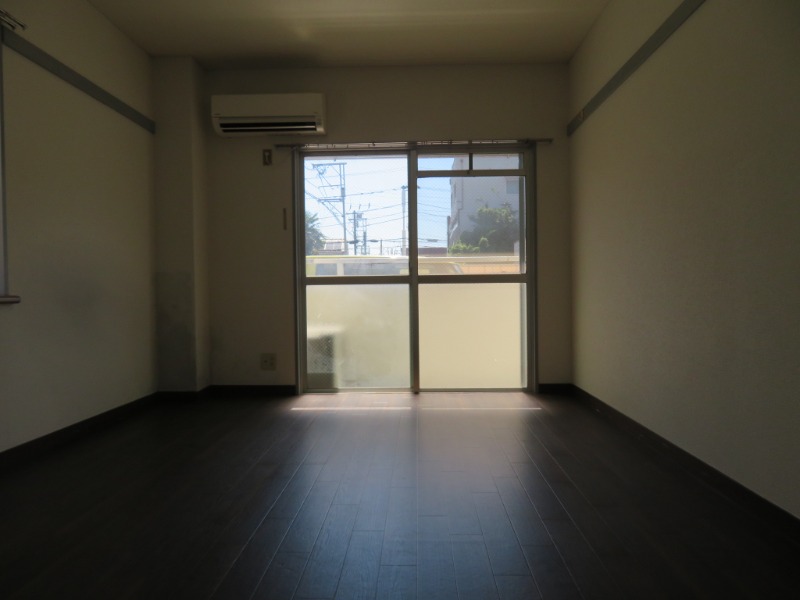 ベルフラット2階 ※別号室の写真となります。