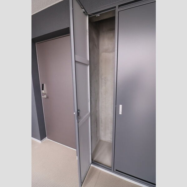 CENTRAL　COURT303号室 トランクルーム