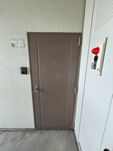 ＭＹＬＯＲＤ　ＫＡＭＡＫＵＲＡ　ＶＯＬ１ 玄関