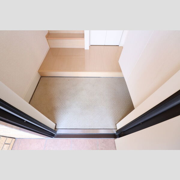 ルガーナ グランデ 玄関